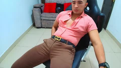 Snapshot of sebastian_oconnor77 chatting on 02-08-25, 05:18 juan sebastian online show from 02-08-25, 05:18