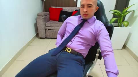 Snapshot of sebastian_oconnor77 chatting on 02-24-25, 04:36 juan sebastian online show from 02-24-25, 04:36