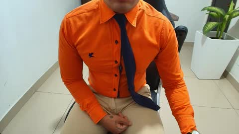 Snapshot of sebastian_oconnor77 chatting on 02-26-25, 12:25 juan sebastian online show from 02-26-25, 12:25