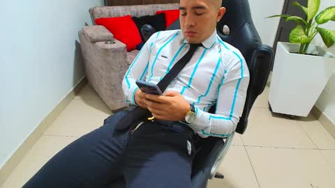 Snapshot of sebastian_oconnor77 chatting on 03-02-25, 01:16 juan sebastian online show from 03-02-25, 01:16