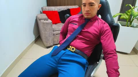 Snapshot of sebastian_oconnor77 chatting on 03-03-25, 12:37 juan sebastian online show from 03-03-25, 12:37