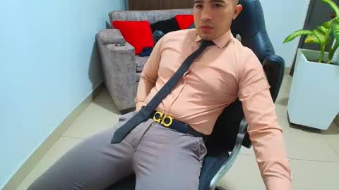 Snapshot of sebastian_oconnor77 chatting on 03-04-25, 12:12 juan sebastian online show from 03-04-25, 12:12