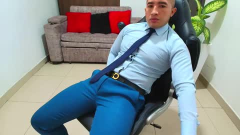 Snapshot of sebastian_oconnor77 chatting on 03-08-25, 03:56 juan sebastian online show from 03-08-25, 03:56