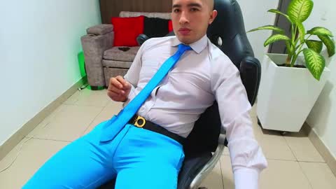 Snapshot of sebastian_oconnor77 chatting on 03-12-25, 06:11 juan sebastian online show from 03-12-25, 06:11