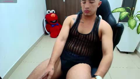 Snapshot of sebastian_oconnor77 chatting on 09-19-25, 12:39 juan sebastian online show from 09-19-25, 12:39