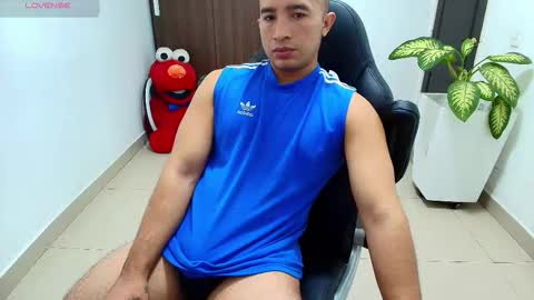 Snapshot of sebastian_oconnor77 chatting on 10-16-25, 12:39 juan sebastian online show from 10-16-25, 12:39