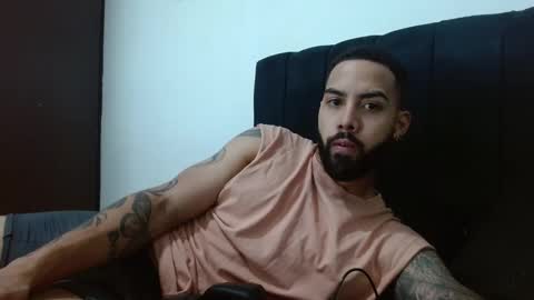 Snapshot of sebastiano_97 chatting on 12-02-24, 02:42 Sebastiano online show from 12-02-24, 02:42