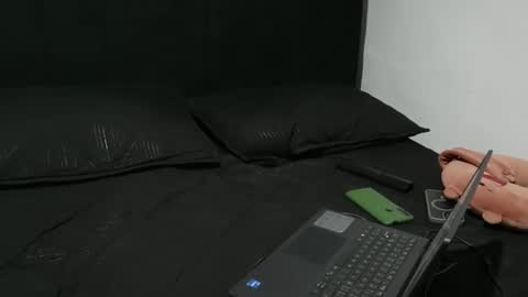 Sebastiano online show from 02-06-25, 03:37