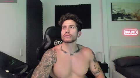 Lucian Sinclair online show from 12-02-25, 04:07