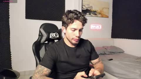 Lucian Sinclair online show from 01-08-26, 02:47