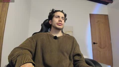 Lucian Sinclair online show from 05-18-26, 02:51