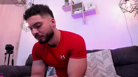 Snapshot of sebastianvilla__ chatting on 12-20-24, 08:01 Instagram jeanpaulfit online show from 12-20-24, 08:01
