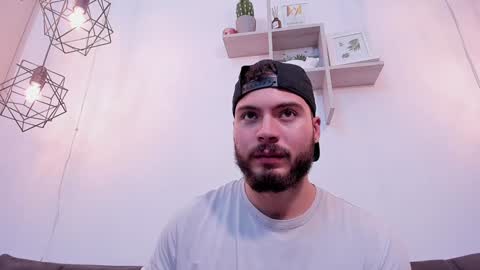 Snapshot of sebastianvilla__ chatting on 01-03-25, 01:27 Instagram jeanpaulfit online show from 01-03-25, 01:27