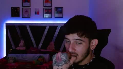 Sebas online show from 11-24-25, 11:48