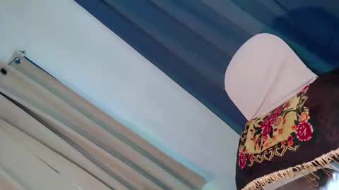 Snapshot of secret_affair18 chatting on 09-30-25, 03:50 kwen online show from 09-30-25, 03:50