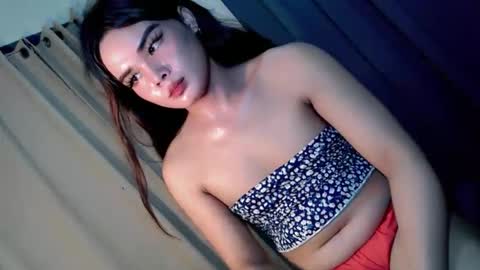 Snapshot of secret_affair18 chatting on 10-15-25, 02:50 kwen online show from 10-15-25, 02:50