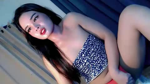 Snapshot of secret_affair18 chatting on 10-17-25, 06:38 kwen online show from 10-17-25, 06:38