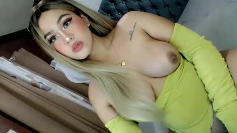 Chloe online show from 12-06-24, 08:48