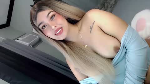 Chloe online show from 02-27-25, 12:10