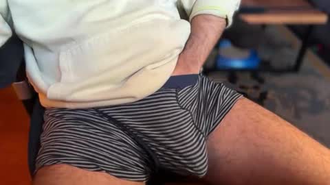 secret_neighbor_ online show from 01-10-26, 03:03