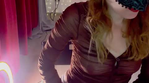 Snapshot of secretanni chatting on 09-14-25, 12:21 Anni online show from 09-14-25, 12:21