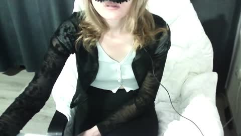 Anni online show from 04-10-26, 11:31