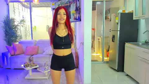 Snapshot of secrethause71605 chatting on 03-21-26, 09:29 NIKOL online show from 03-21-26, 09:29