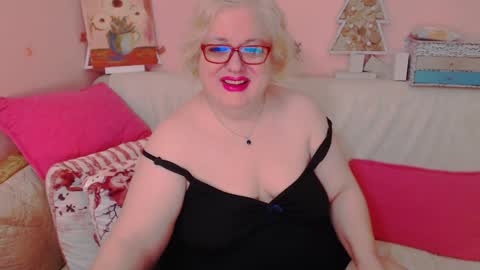 Snapshot of secretloverbbw chatting on 12-18-24, 07:19 Alice online show from 12-18-24, 07:19