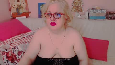 Snapshot of secretloverbbw chatting on 02-06-25, 07:40 Alice online show from 02-06-25, 07:40