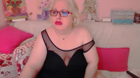 Snapshot of secretloverbbw chatting on 09-29-25, 06:57 Alice online show from 09-29-25, 06:57