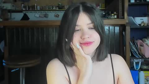 Snapshot of secretqueen_x chatting on 02-06-25, 07:02 Anna online show from 02-06-25, 07:02
