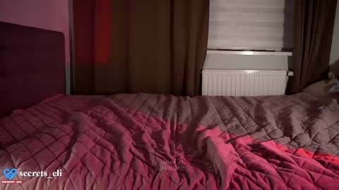 Eliz online show from 11-14-25, 03:33