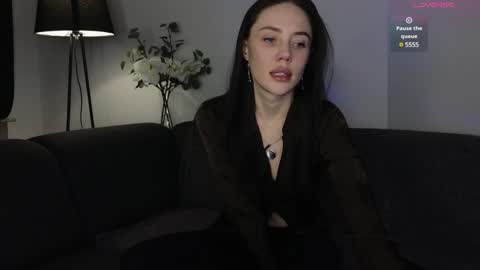 Snapshot of seduced_by_sara chatting on 01-05-25, 02:08 Sara online show from 01-05-25, 02:08