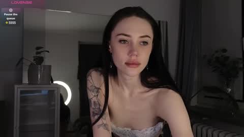 Snapshot of seduced_by_sara chatting on 03-06-25, 09:20 Sara online show from 03-06-25, 09:20