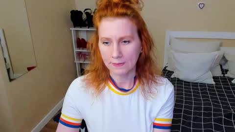 seductive_foxy_ online show from 12-01-25, 10:31