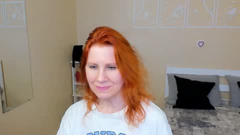 seductive_foxy_ online show from 02-14-26, 04:31