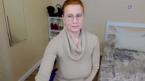 seductive_foxy_ online show from 03-16-26, 05:44