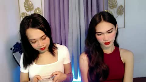 Snapshot of seductive_kimxxx chatting on 11-27-25, 08:49 your miss universe kim online show from 11-27-25, 08:49