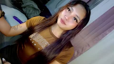 Im shy online show from 12-21-25, 10:39