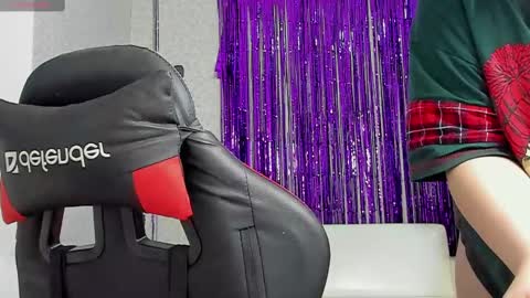 Snapshot of seductive_she_wolf chatting on 12-08-24, 08:20 seductive_she_wolf online show from 12-08-24, 08:20
