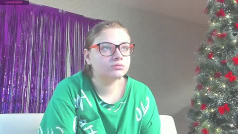 Snapshot of seductive_she_wolf chatting on 12-29-24, 09:17 seductive_she_wolf online show from 12-29-24, 09:17