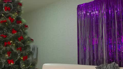 Snapshot of seductive_she_wolf chatting on 12-30-24, 03:02 seductive_she_wolf online show from 12-30-24, 03:02