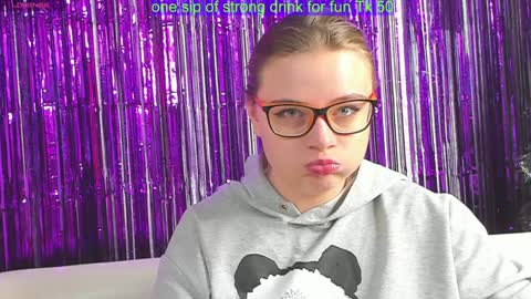 Snapshot of seductive_she_wolf chatting on 12-31-24, 12:21 seductive_she_wolf online show from 12-31-24, 12:21