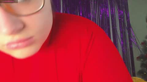 Snapshot of seductive_she_wolf chatting on 01-06-25, 09:19 seductive_she_wolf online show from 01-06-25, 09:19