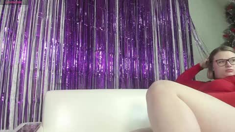 Snapshot of seductive_she_wolf chatting on 01-06-25, 03:29 seductive_she_wolf online show from 01-06-25, 03:29
