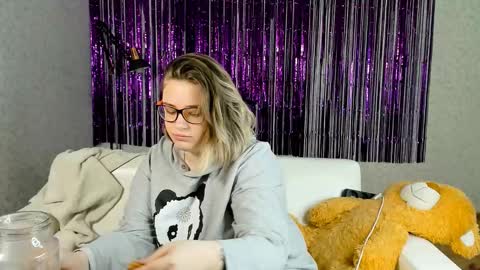 Snapshot of seductive_she_wolf chatting on 03-02-25, 08:29 seductive_she_wolf online show from 03-02-25, 08:29