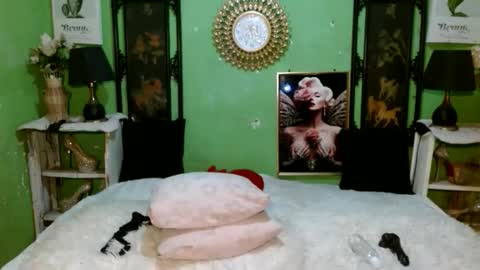 dyosa isabel online show from 05-11-26, 03:18