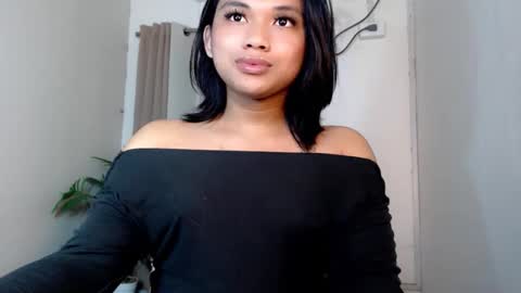 Snapshot of seductivedeluxe69 chatting on 05-23-26, 06:23 Deluxe online show from 05-23-26, 06:23