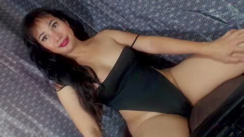 Julia Starlette online show from 04-13-26, 03:45