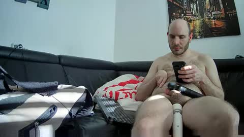 Snapshot of seeebi chatting on 02-01-25, 09:43 Sebastian online show from 02-01-25, 09:43